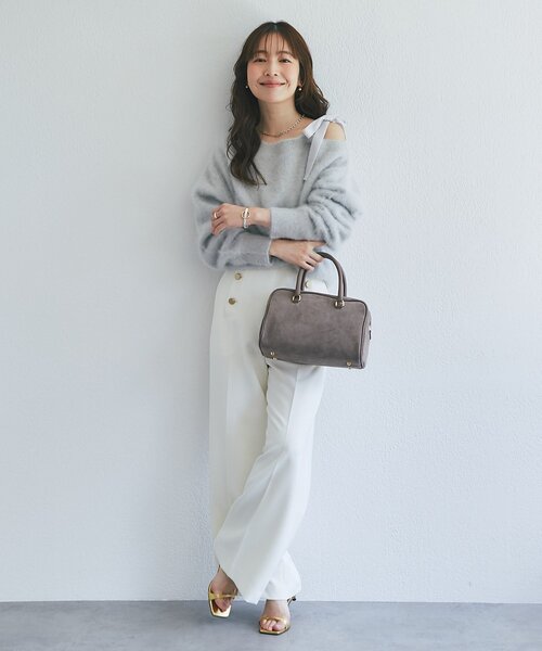 La boutique BonBon（ラブティックボンボン）の「【最強愛されニット】へアリーウールカシミヤ混ワンショルリボンニット（ニット/セーター・レディース・ネイビー/ライトグレー/ピンク・FREE）」の8枚目の写真