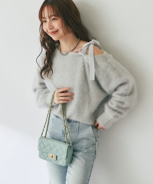 La boutique BonBon（ラブティックボンボン）の「【最強愛されニット】へアリーウールカシミヤ混ワンショルリボンニット（ニット/セーター・レディース・ネイビー/ライトグレー/ピンク・FREE）」の12枚目の写真
