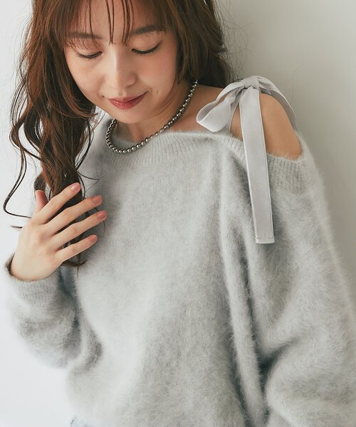 La boutique BonBon（ラブティックボンボン）の「【最強愛されニット】へアリーウールカシミヤ混ワンショルリボンニット（ニット/セーター・レディース・ネイビー/ライトグレー/ピンク・FREE）」の16枚目の写真