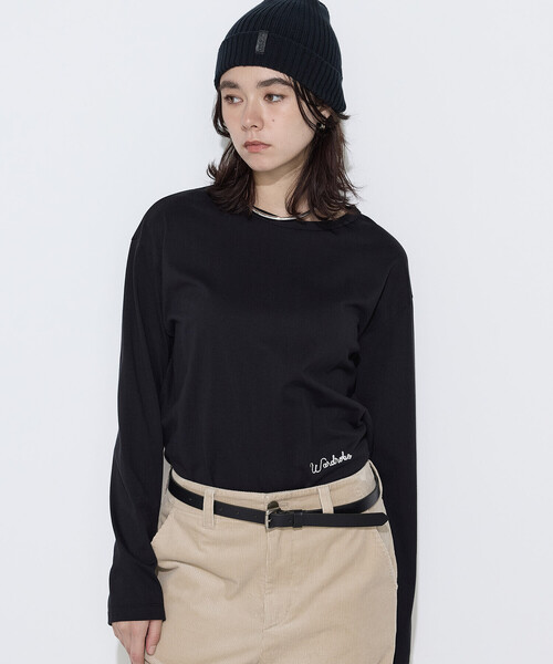 COMME CA Wardrobe(コムサワードローブ)の「スビンコットン100/2天竺 刺繍入りロンT(Tシャツ/カットソー・レディース・ブラウン/イエロー/ブラック/オフホワイト・FREE)」の1枚目の写真