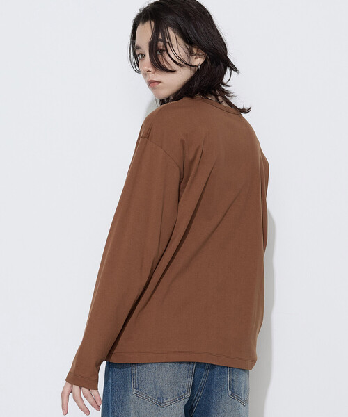 COMME CA Wardrobe(コムサワードローブ)の「スビンコットン100/2天竺 刺繍入りロンT(Tシャツ/カットソー・レディース・ブラウン/イエロー/ブラック/オフホワイト・FREE)」の20枚目の写真