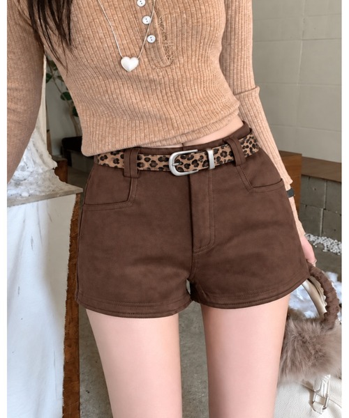inst.ALL(インストール)の「レオパードベルト付きフェイクスエードショートパンツ(その他パンツ・レディース・ベージュ/モカ/ブラック・S/L/M)」の3枚目の写真