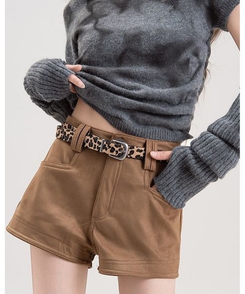 inst.ALL(インストール)の「レオパードベルト付きフェイクスエードショートパンツ(その他パンツ・レディース・ベージュ/モカ/ブラック・S/L/M)」の5枚目の写真