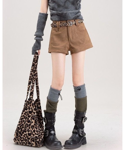 inst.ALL(インストール)の「レオパードベルト付きフェイクスエードショートパンツ(その他パンツ・レディース・ベージュ/モカ/ブラック・S/L/M)」の8枚目の写真