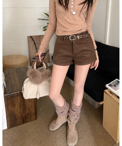 inst.ALL(インストール)の「レオパードベルト付きフェイクスエードショートパンツ(その他パンツ・レディース・ベージュ/モカ/ブラック・S/L/M)」の17枚目の写真