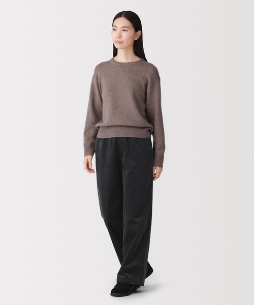 無印良品(ムジルシリョウヒン)の「婦人 ストレッチコーデュロイイージーストレートパンツ(その他パンツ・レディース・ブラック/ブルー系/ブラウン/ダークグレー/オレンジ系/オフホワイト・XS/S/L/XL/M/XXL)」の16枚目の写真