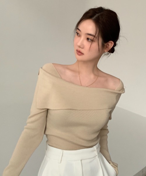 Aelina（エリナ）の「ボートネック長袖ニットトップス（ニット/セーター・レディース・ホワイト/ブラック/ベージュ・FREE）」の14枚目の写真