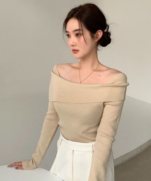 Aelina（エリナ）の「ボートネック長袖ニットトップス（ニット/セーター・レディース・ホワイト/ブラック/ベージュ・FREE）」の18枚目の写真
