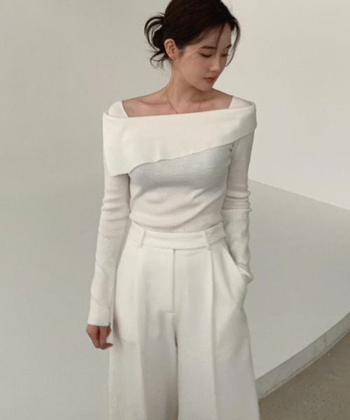 Aelina（エリナ）の「ボートネック長袖ニットトップス（ニット/セーター・レディース・ホワイト/ブラック/ベージュ・FREE）」の7枚目の写真