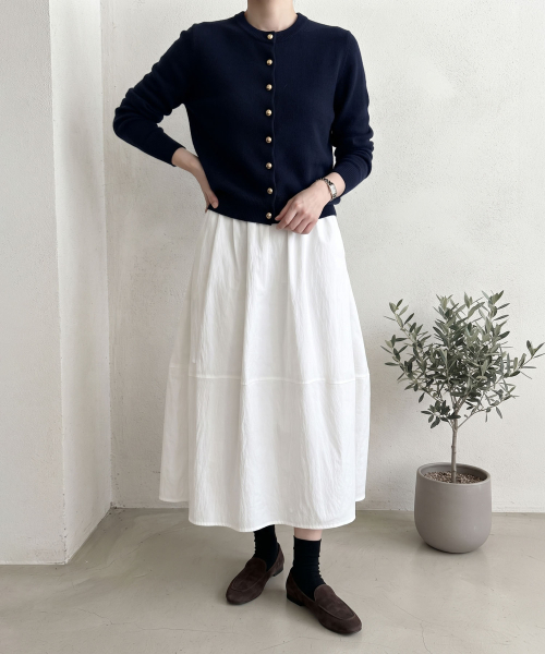 MAIA(マイア)の「冬のボリュームスカート(バラクラバ付き)(スカート・レディース・アイボリー/ベージュ/カーキ/チャコールグレー/ブラック/ブラウン・LARGE/MEDIUM)」の14枚目の写真