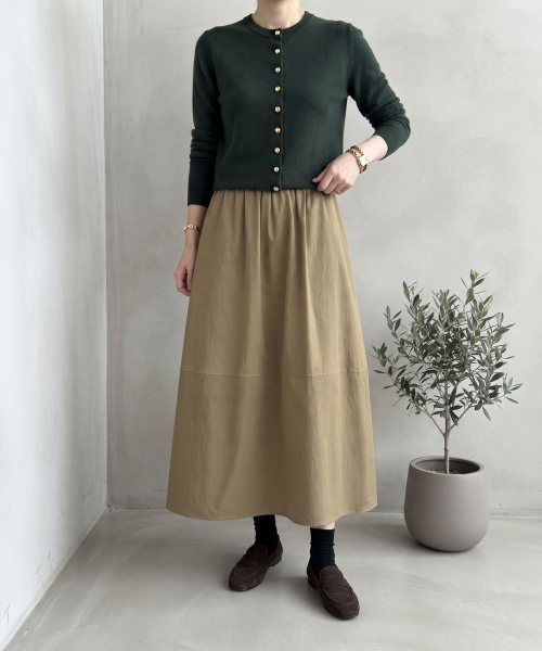 MAIA(マイア)の「冬のボリュームスカート(バラクラバ付き)(スカート・レディース・アイボリー/ベージュ/カーキ/チャコールグレー/ブラック/ブラウン・LARGE/MEDIUM)」の13枚目の写真