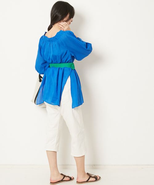 AMERICAN RAG CIE（アメリカンラグシー）の「AMERICAN RAG CIE 2WAYコットンボイル オフショルダー ブラウス【WEB限定】（シャツ/ブラウス・レディース・ブラック/ロイヤルブルー/オレンジ・FREE）」の16枚目の写真