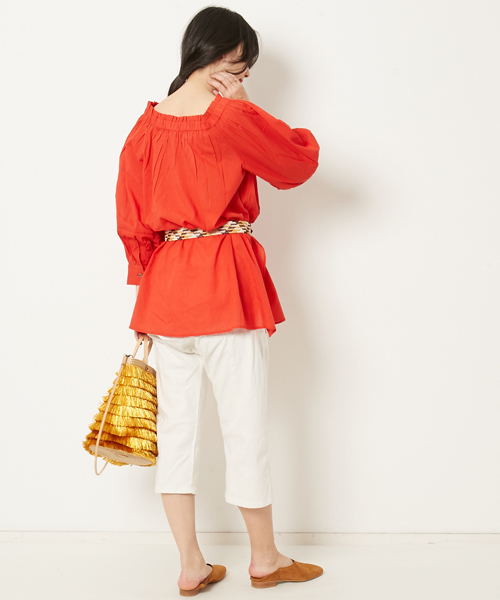 AMERICAN RAG CIE（アメリカンラグシー）の「AMERICAN RAG CIE 2WAYコットンボイル オフショルダー ブラウス【WEB限定】（シャツ/ブラウス・レディース・ブラック/ロイヤルブルー/オレンジ・FREE）」の21枚目の写真