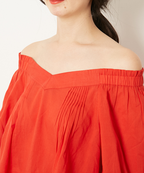 AMERICAN RAG CIE（アメリカンラグシー）の「AMERICAN RAG CIE 2WAYコットンボイル オフショルダー ブラウス【WEB限定】（シャツ/ブラウス・レディース・ブラック/ロイヤルブルー/オレンジ・FREE）」の5枚目の写真