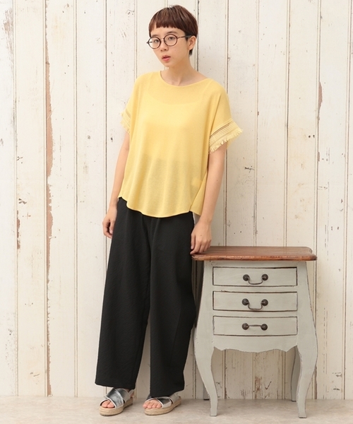 e.r.g*（イーアールジー）の「袖フリンジフェイクレイヤード（Tシャツ/カットソー・レディース・ブラック/カーキ/オレンジ/オフホワイト/イエロー・M）」の4枚目の写真