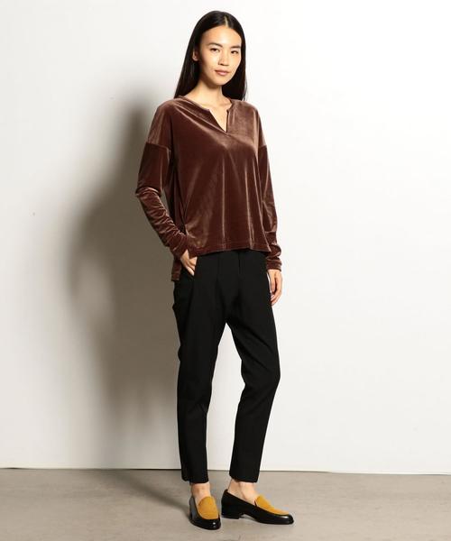 EN ROUTE（アンルート）の「ベロアキーネックスリットロングスリーブ ◆（Tシャツ/カットソー・レディース・オフホワイト/ブラック/ブラウン・FREE）」の9枚目の写真