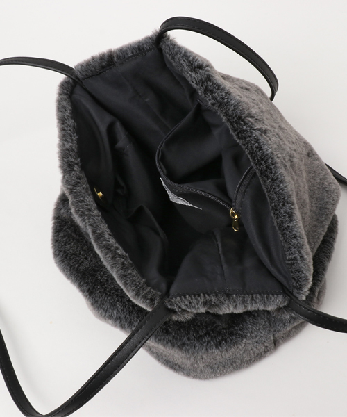 LBC（エルビーシー）の「スノーエコファー長ハンドルトート　            （トートバッグ・レディース・ライトブラウン/ブラック/グレー・FREE）」の8枚目の写真