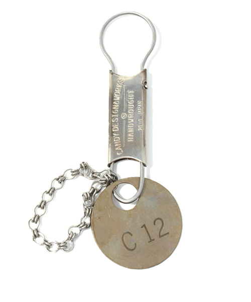 BEAMS（ビームス）の「□CANDY DESIGN & WORKS / GORDON KEY HOOK（キーケース/キーアクセサリー・メンズ・シルバー/ゴールド・ONE SIZE）」の2枚目の写真