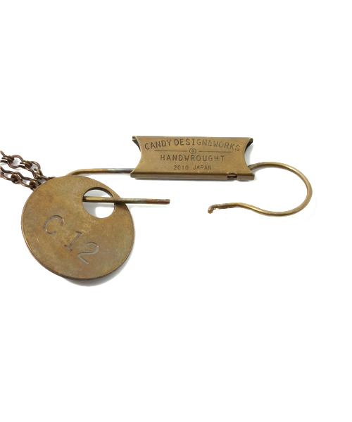 BEAMS（ビームス）の「□CANDY DESIGN & WORKS / GORDON KEY HOOK（キーケース/キーアクセサリー・メンズ・シルバー/ゴールド・ONE SIZE）」の6枚目の写真