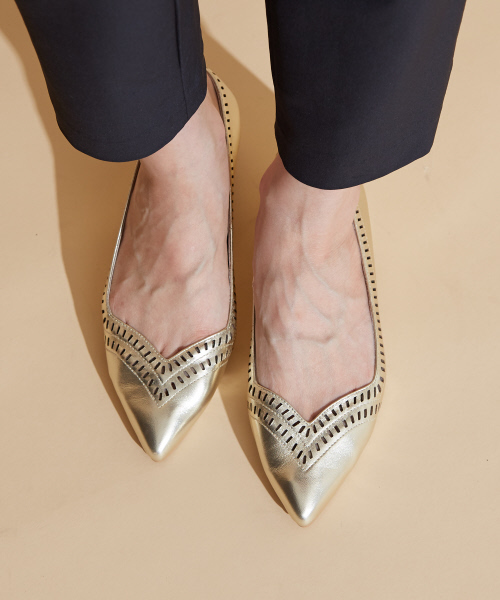 PICHE ABAHOUSE（ピシェ アバハウス）の「レーザーカットパンプス（パンプス・レディース・ブラック/ライトグリーン/シャンパン・40/38/39/35/36/37/34）」の13枚目の写真