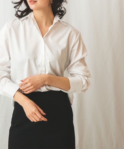 NARACAMICIE(ナラカミーチェ)の「コットンシャンブレー長袖シャツ(シャツ/ブラウス・レディース・ホワイト/ライトグレー/ボルドー・MEDIUM/LARGE/SMALL)」の2枚目の写真