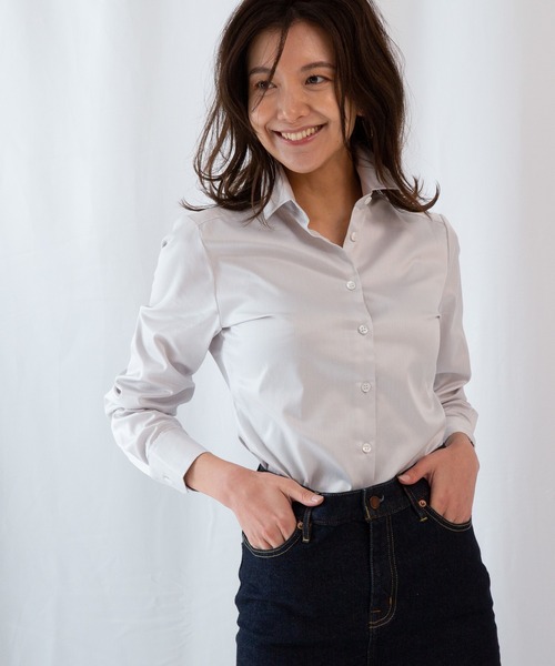 NARACAMICIE(ナラカミーチェ)の「コットンシャンブレー長袖シャツ(シャツ/ブラウス・レディース・ホワイト/ライトグレー/ボルドー・MEDIUM/LARGE/SMALL)」の17枚目の写真