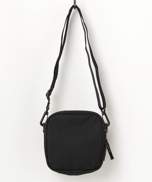 Carhartt WIP（カーハートダブリューアイピー）の「ESSENTIALS BAG, SMALL（ショルダーバッグ・メンズ・ブラック/ブラウン/カモフラージュ・ONE SIZE）」の5枚目の写真