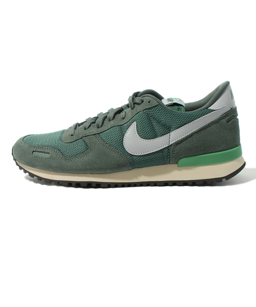 NIKE（ナイキ）の「店舗限定 ナイキ エア ボルテックス ビンテージ NIKE AIR VORTEX QS(VNTG)（スニーカー・メンズ・グレー/ブラウン/グリーン・26cm/26.5cm/27cm/27.5cm/28cm/28.5cm/29cm/24.5cm/24cm/25cm）」の4枚目の写真