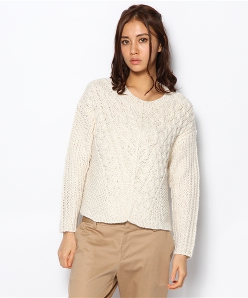 UNITED ARROWS(ユナイテッドアローズ)の「UAW W/AC ケーブル プルオーバー ニット(mg1312uC)◆(ニット/セーター・レディース・ナチュラル/ネイビー/グレー・フリー)」の2枚目の写真