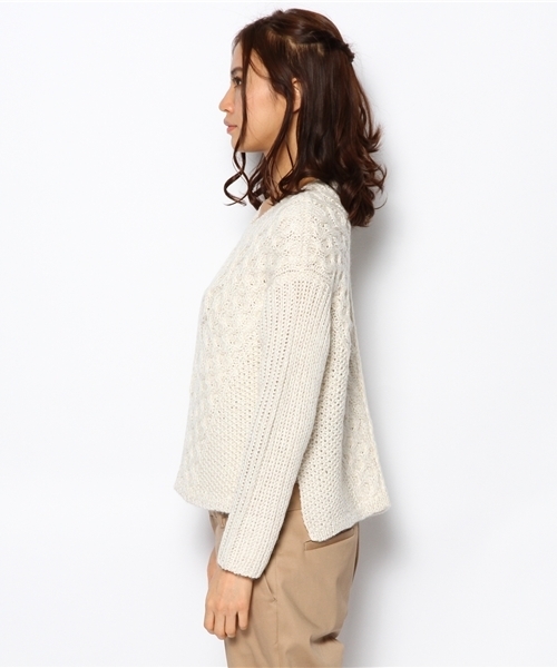 UNITED ARROWS(ユナイテッドアローズ)の「UAW W/AC ケーブル プルオーバー ニット(mg1312uC)◆(ニット/セーター・レディース・ナチュラル/ネイビー/グレー・フリー)」の7枚目の写真
