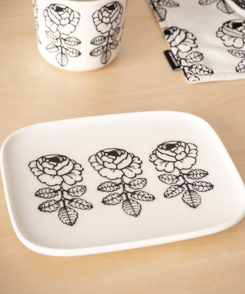 marimekko（マリメッコ）の「【JAPAN EXCLUSIVE】VIHKIRUUSU / PLATE 15X12 CM（食器）」 WEAR