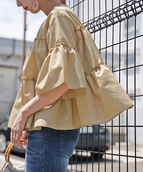 reca（レカ）の「ティアードボリュームブラウス（シャツ/ブラウス・レディース・ホワイト/ブラック/ベージュ/テラコッタ・M）」の4枚目の写真