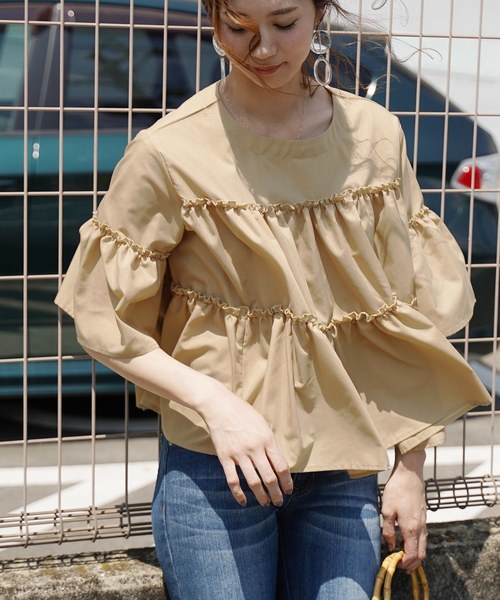 reca（レカ）の「ティアードボリュームブラウス（シャツ/ブラウス・レディース・ホワイト/ブラック/ベージュ/テラコッタ・M）」の6枚目の写真