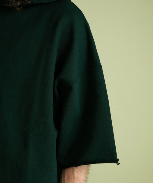 UNITED TOKYO(ユナイテッドトウキョウ)の「ハード裏毛ハーフスリーブパーカー(パーカー・メンズ・グリーン/ネイビー/サックスブルー・1/2/3)」の5枚目の写真