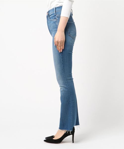 mother(マザー)の「MOTHER(マザー) MOTHER THE HUSTLER ANKLE FRAY(デニムパンツ・レディース・ブルー・23/24)」の2枚目の写真