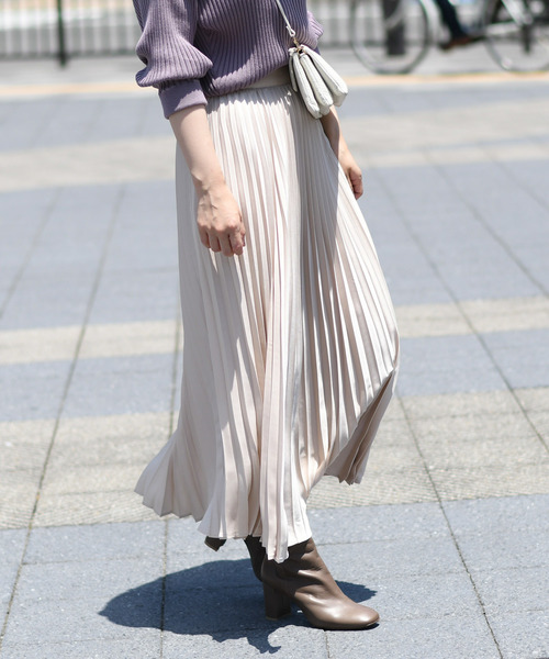 DouDou（ドゥドゥ）の「プリーツサテンスカート（スカート・レディース・ブラウン/ベージュ/ピンク/キャメル/サックスブルー・FREE）」の16枚目の写真