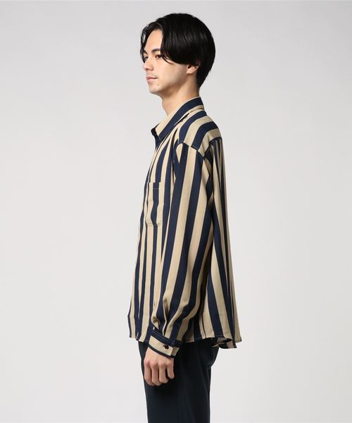 WEGO（ウィゴー）の「WEGO/ワイドストライプビッグシルエットシャツ（シャツ/ブラウス・メンズ・ホワイト系その他4/ブラック系その他4/ベージュ系その他4・MEDIUM/LARGE）」の6枚目の写真