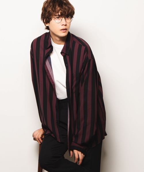 WEGO（ウィゴー）の「WEGO/ワイドストライプビッグシルエットシャツ（シャツ/ブラウス・メンズ・ホワイト系その他4/ブラック系その他4/ベージュ系その他4・MEDIUM/LARGE）」の3枚目の写真