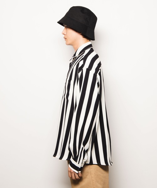 WEGO（ウィゴー）の「WEGO/ワイドストライプビッグシルエットシャツ（シャツ/ブラウス・メンズ・ホワイト系その他4/ブラック系その他4/ベージュ系その他4・MEDIUM/LARGE）」の5枚目の写真