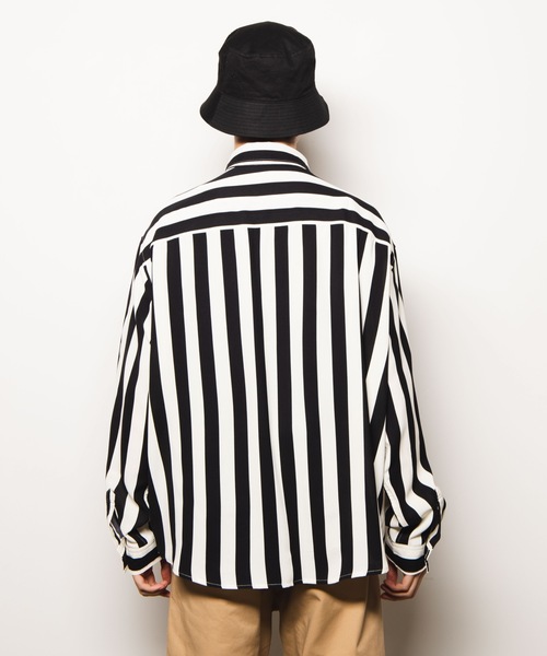 WEGO（ウィゴー）の「WEGO/ワイドストライプビッグシルエットシャツ（シャツ/ブラウス・メンズ・ホワイト系その他4/ブラック系その他4/ベージュ系その他4・MEDIUM/LARGE）」の15枚目の写真