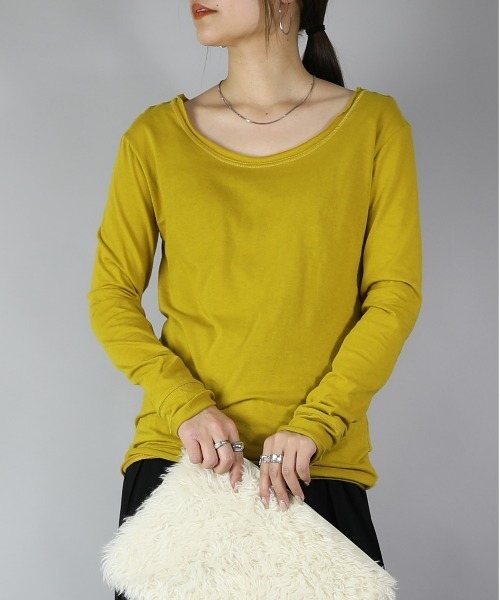 and it_(アンドイット)の「【日本製】シンプルカラー長袖ロングカットソー(Tシャツ/カットソー・レディース・ライトグレー/ブラウン/カーキ/ネイビー/ロイヤルブルー/パープル/ラベンダー/マスタード/レモンイエロー/レッド/ピンク/オレンジ/ホワイト/ブラック/チャコールグレー/モカ/グリーン/グレイッシュベージュ/オートミール/杢グレー/ライトブルー・LARGE/X-LARGE/MEDIUM)」の17枚目の写真