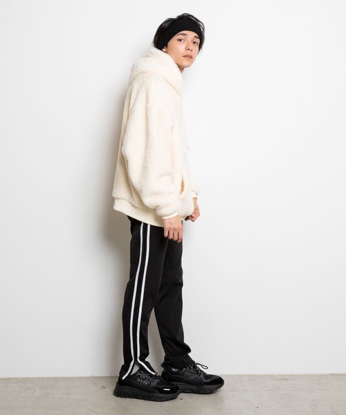 WEGO(ウィゴー)の「WEGO/シャギーボアプルパーカー(パーカー・メンズ・ブラック/オフホワイト/ライトベージュ・SMALL/MEDIUM/LARGE)」の15枚目の写真