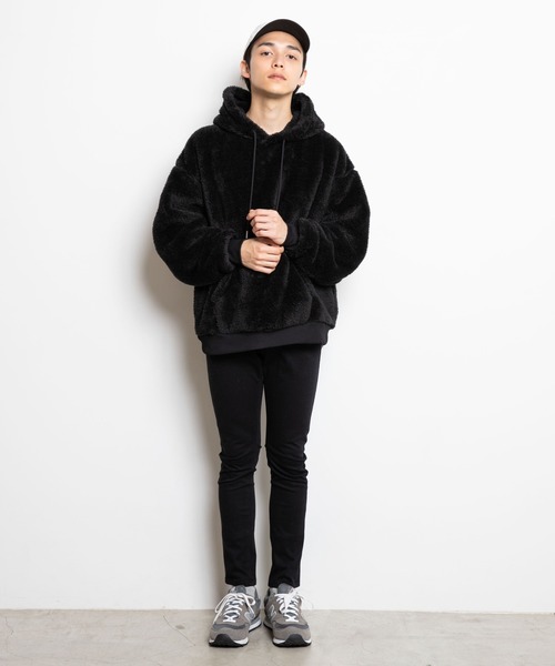 WEGO(ウィゴー)の「WEGO/シャギーボアプルパーカー(パーカー・メンズ・ブラック/オフホワイト/ライトベージュ・SMALL/MEDIUM/LARGE)」の4枚目の写真
