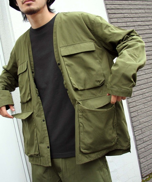 ZIP FIVE（ジップファイブ）の「【ZIP FIVE】【撥水加工】 ノーカラーフラップ　フッシングジャケットブルゾン（ノーカラージャケット・メンズ・ブラック/ベージュ/グリーン/アイボリー/オリーブ/ネイビー/ブラウン・MEDIUM/LARGE/X-LARGE）」の5枚目の写真