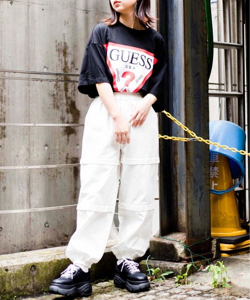 Guess(ゲス)の「∴WEGO/GUESS 別注プリントビッグ半袖Tシャツ(Tシャツ/カットソー・メンズ・ホワイト/ブラック・MEDIUM/LARGE)」の9枚目の写真