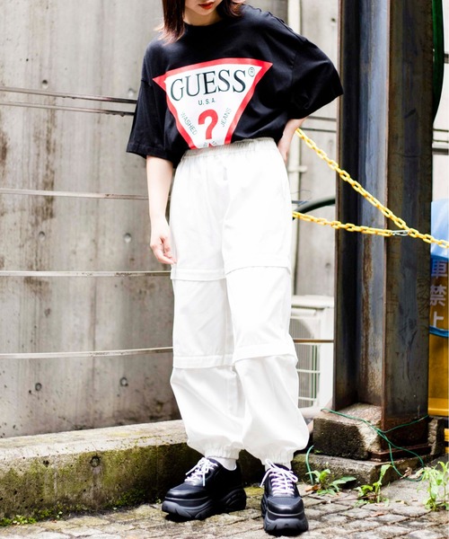 Guess(ゲス)の「∴WEGO/GUESS 別注プリントビッグ半袖Tシャツ(Tシャツ/カットソー・メンズ・ホワイト/ブラック・MEDIUM/LARGE)」の10枚目の写真