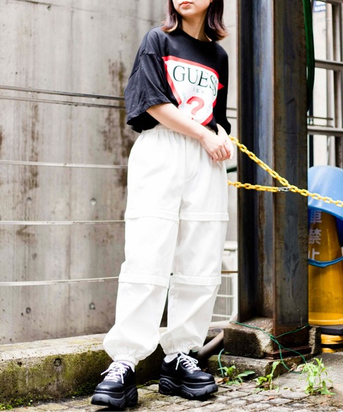 Guess(ゲス)の「∴WEGO/GUESS 別注プリントビッグ半袖Tシャツ(Tシャツ/カットソー・メンズ・ホワイト/ブラック・MEDIUM/LARGE)」の11枚目の写真