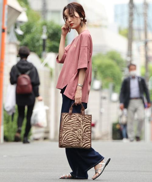 coen（コーエン）の「KELTY（ケルティ）別注Tシャツ#（Tシャツ/カットソー・レディース・ベージュ/ホワイト/オリーブ/ダークブラウン/ピンク/ダークグレー・FREE）」の12枚目の写真