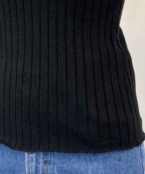 PAGEBOY（ページボーイ）の「2WAYダメージノースリニット（ニット/セーター・レディース・ブラック/ダークブラウン/パープル/グレイッシュベージュ/イエロー・FREE）」の7枚目の写真