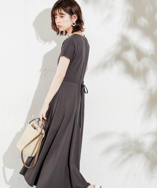 natural couture（ナチュラルクチュール）の「【ZOZO限定】美シルエット細リボンカットフレアワンピース（ワンピース・レディース・ブラック/グレイッシュベージュ/ラベンダー/レンガ/グリーン・FREE）」の8枚目の写真